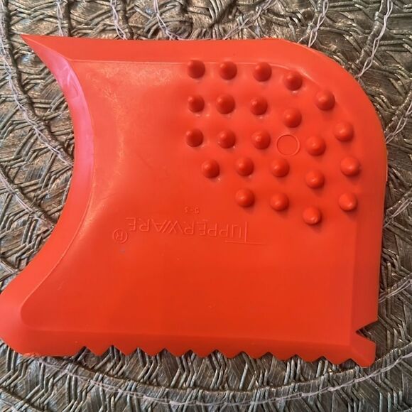 Vintage Tupperware lot of gadgets party gifts key holder scraper bottle top EVC - Picture 11 of 12